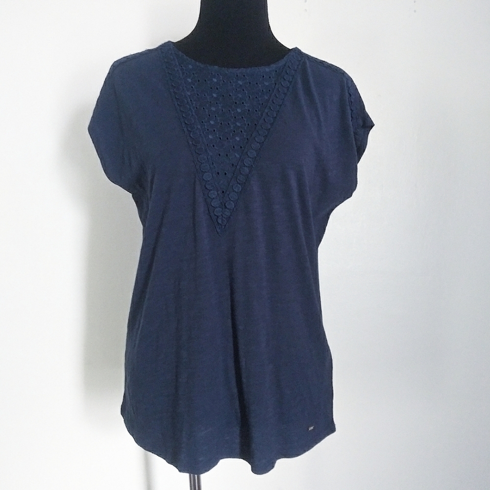 NWT Tommy Hilfiger crochet v-neck top